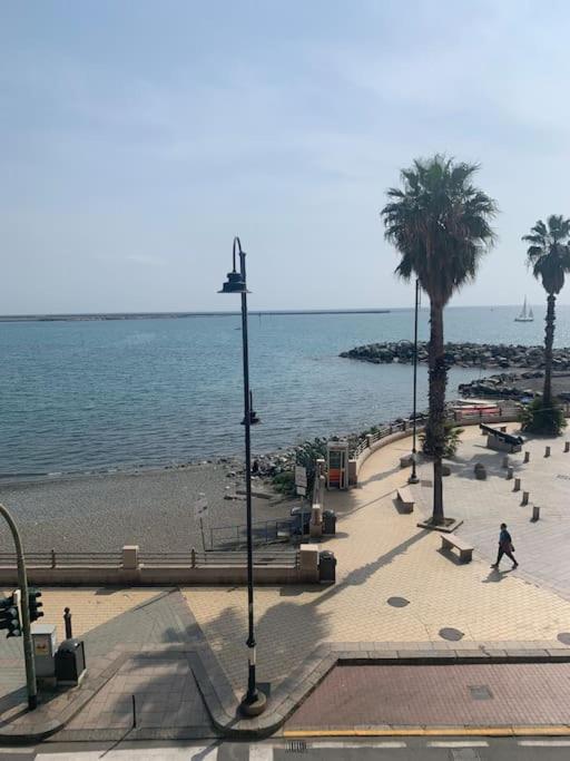 Loft 53 Waterfront Of Genova Pegli Daire Dış mekan fotoğraf